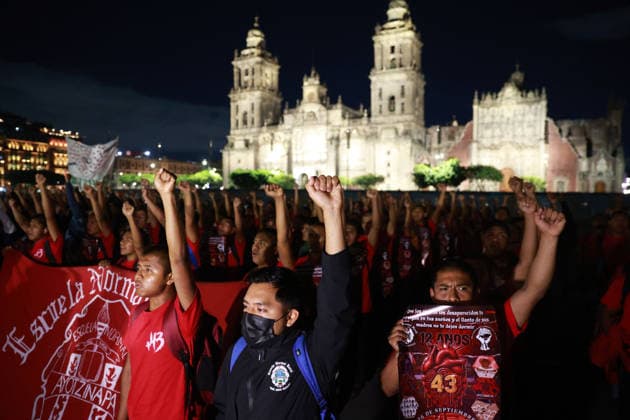 Mexico marks 12 years since disappearance of 43 Ayotzinapa students MEXICO CITY, MEXICO - SEPTEMBER 26: Students take part in a rally to mark 12 years since the disappearance of 43 students from Ayotzinapa, Guerrero state, in Mexico City, Mexico on September 26, 2026. Thousands of people took part in a rally marking 12 years since the disappearance of 43 students from Ayotzinapa, Guerrero state, as the government is set to present an updated report on the investigation on Monday. Daniel Cardenas Anadolu Mexico city Mexico. Editorial use only. Please get in touch for any other usage.  Copyright: x2026xAnadoluxDanielxCardenasx