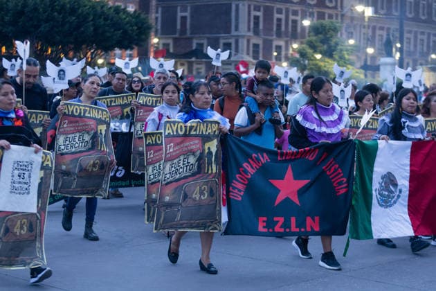 September 26, 2026, Mexico City, Mexico: Families of the 43 students from the Raul Isidro Burgos Rural Teachers College of Ayotzinapa, students and social organizations took part in a march from the Angel of Independence to the Zocalo in Mexico City, marking 12 years since the students disappeared in Iguala, Guerrero. Demonstrators demanded truth and justice. Mexico City Mexico - ZUMAl178 20260926_znp_l178_072 Copyright: xCristianxLeyvax