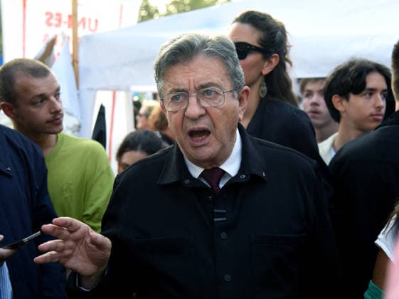 Politics at Climate Rally - Paris Jean-Luc Melenchon at the Climate Rally in Paris, France on September 26, 2026 Following the 8,000 deaths during the heatwaves, a march for the climate, life and social justice brought together several thousand demonstrators. Photo by Alain Apaydin ABACAPRESS Paris France  Copyright: xApaydinxAlain ABACAx