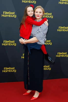 Elise Lindner and Rosalie Thomass at the premiere of the feature film *Lies About My Mother* at the 34th Filmfest Hamburg 2026 at Cinemaxx Dammtor in Hamburg, September 26, 2026 Foto:xC.xTamckex xFuturexImagex luegen_6955