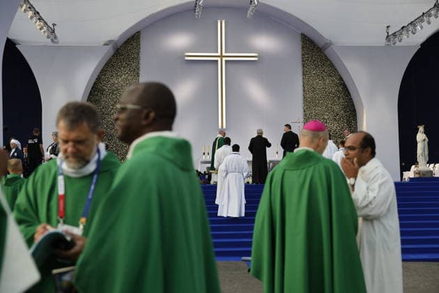 Visit to France of Pope Leo XIV - Mass at Lourdes Sanctuary Faithful gather ahead of the Pope Leo XIV mass at Prairie at the Lourdes sanctuary, southwestern France, on September 27, 2026. Pope Leo XIV makes a historic apostolic journey of four days to France scheduled for September 25 to 28, 2026. Photo by Margot Le Gonidec ABACAPRESS.COM Lourdes France  Copyright: xLexGonidecxMargot ABACAx