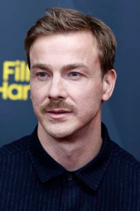 Albrecht Schuch at the premiere of the ARD series *Breitscheidplatz 19 12* at the 34th Hamburg Film Festival 2026 at Cinemaxx Dammtor in Hamburg, September 26, 2026 Foto:xC.xTamckex xFuturexImagex breitscheidplatz_6939