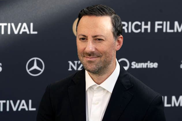 Ben Shirinian at the premiere of the film *The Housewife* at the 22nd Zurich Film Festival at the Kongresshaus Zurich, September 26, 2026 Foto:xA.xRaemyx xFuturexImagex housewife_6908