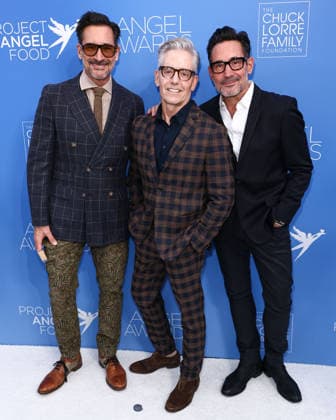 Project Angel Food s Angel Awards 2026 HOLLYWOOD, LOS ANGELES, CALIFORNIA, USA - SEPTEMBER 26: Lawrence Zarian, John Stewart and Gregory Zarian arrive at Project Angel Food s Angel Awards 2026 held at The Chuck Lorre Family Foundation Campus at Project Angel Food on September 26, 2026 in Hollywood, Los Angeles, California, United States. Hollywood The Chuck Lorre Family Foundation Campus at Project Angel Food California United States Copyright: xXavierxCollin ImagexPressxAgencyx