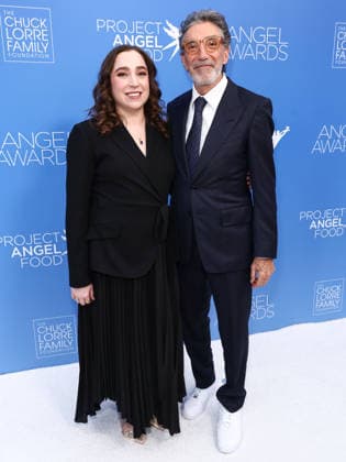 Project Angel Food s Angel Awards 2026 HOLLYWOOD, LOS ANGELES, CALIFORNIA, USA - SEPTEMBER 26: Nikki Lorre and father Chuck Lorre arrive at Project Angel Food s Angel Awards 2026 held at The Chuck Lorre Family Foundation Campus at Project Angel Food on September 26, 2026 in Hollywood, Los Angeles, California, United States. Hollywood The Chuck Lorre Family Foundation Campus at Project Angel Food California United States Copyright: xXavierxCollin ImagexPressxAgencyx