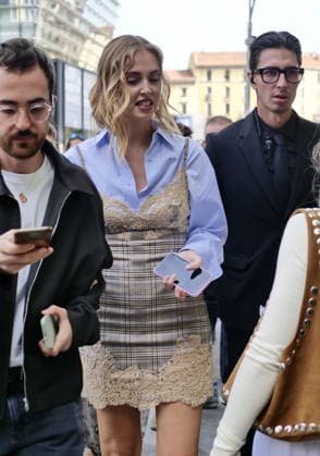 IPA89023919 - Milan, Milan Women s Fashion Week: Spring Summer 2026 2027 — Women s Fashion, Spring Summer 2026–2027 — Ermanno Scervino fashion show — Pictured: Chiara Ferragni  Copyright: xLucaxPontix xLucaPonti IpaAgencyx IPA89023919