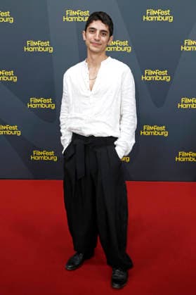 Andronikos Korakas at the premiere of *Children of the Sun* at the 34th Hamburg Film Festival at Cinemaxx Dammtor, Hamburg, Germany, September 26, 2026 Foto:xC.xTamckex xFuturexImagex kinder_6919