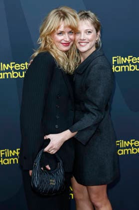 Leonie Krippendorff and Jella Haase at the premiere of the feature film *Kinder der Sonne* (*Children of the Sun*) at the 34th Filmfest Hamburg 2026 at Cinemaxx Dammtor in Hamburg, September 26, 2026 Foto:xC.xTamckex xFuturexImagex kinder_6942