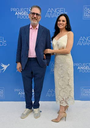 Bill Prady (L) and Jessica Queller attend Project Angel Food s Angel Awards 2026 at the Chuck Lorre Family Foundation Campus in Los Angeles on Saturday, September 26, 2026. Project Angel Food s mission is to prepare and deliver healthy meals to feed people impacted by serious illness, bringing comfort and hope every day.  LAP2026092623 JIMxRUYMEN