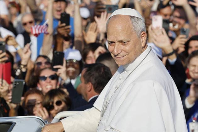 Visit to France of Pope Leo XIV - Mass at Lourdes Sanctuary Pope Leo XIV pictured during a mass at Prairie at the Lourdes sanctuary, southwestern France, on September 27, 2026. Pope Leo XIV makes a historic apostolic journey of four days to France scheduled for September 25 to 28, 2026. Photo by Margot Le Gonidec ABACAPRESS.COM Lourdes France  Copyright: xLexGonidecxMargot ABACAx