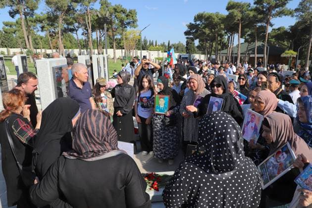 Commemoration ceremony in Baku on the sixth anniversary of the Second Karabakh War BAKU, AZERBAIJAN - SEPTEMBER 27: People attend commemoration ceremony for the Azerbaijani soldiers who lost their lives in 2nd Karabakh War, during the 6th anniversary of the Karabakh Victory Day at the Military Martyrs’ Cemetery in Baku, Azerbaijan on September 27, 2026. Resul Rehimov Anadolu Baku Azerbaijan. Editorial use only. Please get in touch for any other usage.  Copyright: x2026xAnadoluxResulxRehimovx