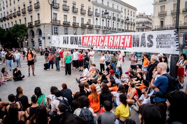 500 people spend the night at Madrid’s Puerta del Sol after camping out to demand the Maricarmen decree. Numerous people carrying banners with the slogan Not One More Maricarmen gather in tents to demand the passage of a housing decree at the Puerta del Sol, on September 27, 2026, in Madrid, Spain. 500 people spent the night in Madrid’s Puerta del Sol this Sunday after camping out in about a hundred tents all night, according to figures provided by the Government Delegation to Europa Press, to demand the approval of a housing decree—which they have dubbed the Maricarmen Decree — at the Council of Ministers meeting to be held on Tuesday, September 29, 2026. SEPTEMBER 27, 2026 CAMP-OUT IN MADRID, SPAIN Copyright: xA.xPÃ rezxMecax 7803866