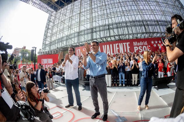 Sánchez Speaks at the PSOE Madrid Candidate Announcement Ceremony The Secretary-General of the PSOE and President of the Government, Pedro Sánchez (c), accompanied by the Secretary-General of the PSOE in Madrid, candidate for President of the Community of Madrid, and Minister for Digital Transformation and Public Administration, Óscar López (d), and the mayor of Getafe, Sara Hernández, during the PSOE Madrid candidate announcement event for the 2027 municipal and regional elections, at the Juan de la Cierva Municipal Sports Center on September 27, 2026, in Getafe, Madrid, Spain The event marks the start of the PSOE’s electoral campaign in the Community of Madrid—a campaign whose goal is the 2027 municipal and regional elections and which b Copyright: xRicardoxRubiox 7803929