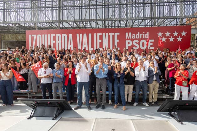 Sánchez Speaks at the PSOE Madrid Candidate Announcement Ceremony The secretary-general of the PSOE and Prime Minister, Pedro Sánchez, accompanied by the secretary-general of the PSOE in Madrid, candidate for President of the Community of Madrid, and Minister for Digital Transformation and the Civil Service, Óscar López, and the mayor of Getafe, Sara Hernández, during the PSOE Madrid candidate presentation ceremony for the 2027 municipal and regional elections, at the Juan de la Cierva Municipal Sports Center on September 27, 2026, in Getafe, Madrid, Spain The event marks the start of the PSOE’s electoral campaign in the Community of Madrid—a campaign whose goal is the 2027 municipal and regional elections and which begins with the present Copyright: xRicardoxRubiox 7803935