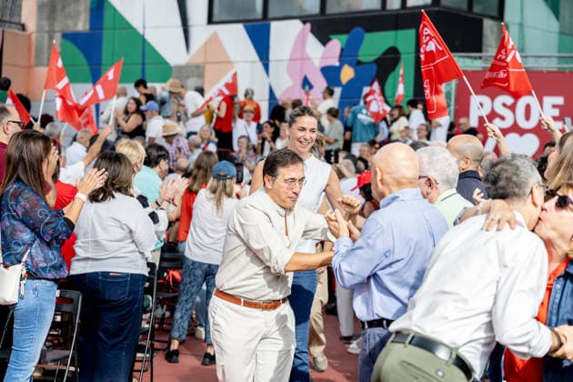 Sánchez Speaks at the PSOE Madrid Candidate Nomination Ceremony PSOE Assembly Spokesperson Mar Espinar and Minister of Foreign Affairs, European Union, and Cooperation José Manuel Albares during the PSOE Madrid candidate nomination ceremony for the 2027 municipal and regional elections, at the Juan de la Cierva Municipal Sports Center on September 27, 2026, in Getafe, Madrid, Spain. The event marks the start of the PSOE’s electoral campaign in the Community of Madrid—a campaign whose goal is the 2027 municipal and regional elections and which begins with the presentation of the candidates who will head the party’s lists in Madrid’s municipalities. SEPTEMBER 27, 2026 Getafe, Madrid Getafe, Madrid, Spain Copyright: xRicardoxRubiox 7803938