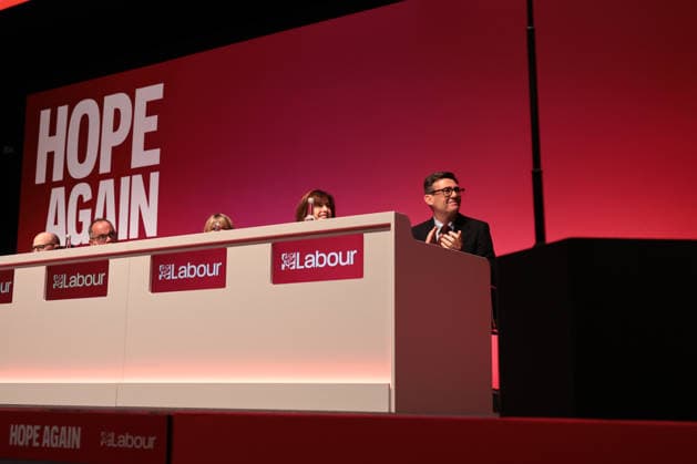 Labour Party Annual Conference 2026 Prime Minister of the United Kingdom Andy Burnham looks on and smiles as the opening speech gets underway during the Labour Party Annual Conference 2026 at Convention Centre, Liverpool, United Kingdom on 27 September 2026 (Photo by Mark Cosgrove News Images) Liverpool Convention Centre Merseyside United Kingdom Copyright: xMarkxCosgrove NewsxImagesx
