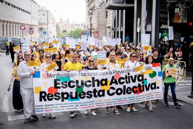 Suicide Prevention Rally in Madrid: A large crowd gathered for the National Suicide Prevention Rally on September 27, 2026, in Madrid, Spain. The event was organized under the slogan Active Listening, Collective Response, coinciding with Suicide Awareness Month. September 27, 2026, on foot in Madrid, Madrid, Spain  Copyright: xA.xPÃ rezxMecax 7803971