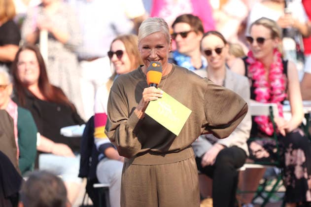 Andrea Kiewel on the TV show ZDF Fernsehgarten Final Party at Lerchenberg in Mainz, September 27, 2026 Foto:xAgenturxWehnertx xGränzdörferx xFuturexImagex fernsehgarten_6909