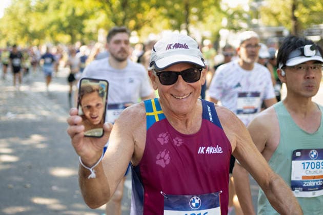 Berlin, September 27, 2026, 52nd BMW Berlin Marathon, Scenes from kilometer 31 on Hohenzollerndamm in the Wilmersdorf district
