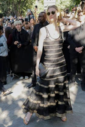MFW Spring Summer 2027 Armani Arrival MP MILAN, ITALY - SEPTEMBER 27: Elizabeth Debicki arrives to Armani fashion show during the Milan Fashion Week - Womenswear Spring Summer 2027 on September 27, 2026 in Milan, Italy. Photo by Marco Piovanotto Abacapress.com Milan Italy  Copyright: xPiovanottoxMarco ABACAx