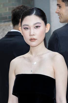 MFW Spring Summer 2027 Armani Arrival MP MILAN, ITALY - SEPTEMBER 27: Yanran Chen arrives to Armani fashion show during the Milan Fashion Week - Womenswear Spring Summer 2027 on September 27, 2026 in Milan, Italy. Photo by Marco Piovanotto Abacapress.com Milan Italy  Copyright: xPiovanottoxMarco ABACAx