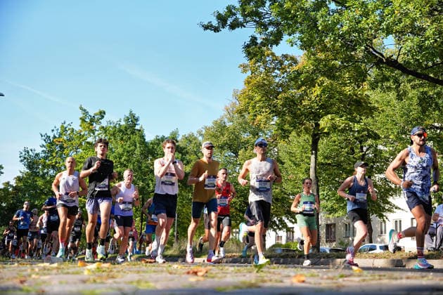 Berlin, September 27, 2026, 52nd BMW Berlin Marathon, Scenes from Hohenzollerndamm in the Wilmersdorf district