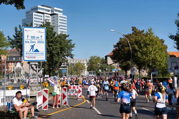 Berlin, September 27, 2026, 52nd BMW Berlin Marathon, Scenes from Hohenzollerndamm in the Wilmersdorf district