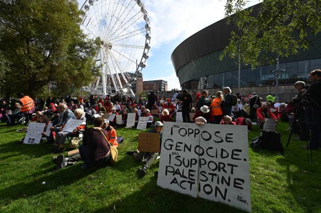 Arrests at the Lift the Ban protest in Liverpool LIVERPOOL, UNITED KINGDOM - SEPTEMBER 27: Supporters of Palestine Action, holding banners, stage a Lift the Ban demonstration calling for the repeal of the ban imposed on the organization near the venue of the Labour Party Conference in Liverpool, United Kingdom, on September 27, 2026. Multiple protesters were detained by police during the demonstration. Rasid Necati Aslim Anadolu Liverpool United Kingdom. Editorial use only. Please get in touch for any other usage.  Copyright: x2026xAnadoluxRasidxNecatixAslimx