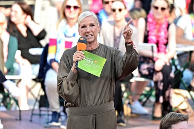 ZDF Fernsehgarten host Andrea Kiwi Kiewel during the ZDF entertainment show Fernsehgarten on September 27, 2026, in Mainz 20260927MWI150459
