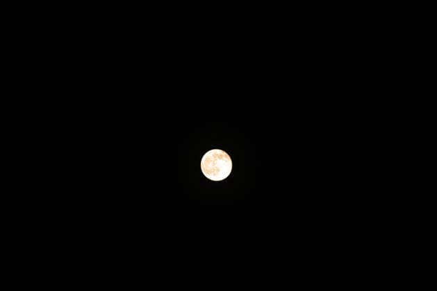 September 27, 2026, Siliguri, West Bengal, India: The Full harvest moon is pictured in the sky in Siliguri. Siliguri India - ZUMAd209 20260927_znp_d209_001 Copyright: xDiptenduxDuttax