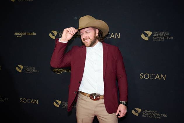 September 26, 2026, Toronto, On, Canada: Matt Lang walks the red carpet ahead of the Canadian Songwriters Hall of Fame induction ceremony in Toronto, on Saturday, Sept. 26, 2026. Toronto Canada  - ZUMAc35_ 20260926_zaf_c35_225 Copyright: xSammyxKoganx