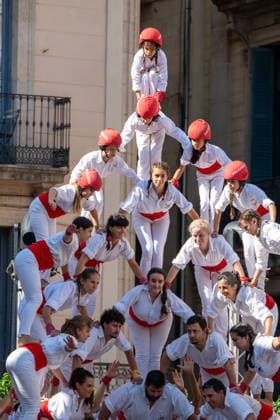 La Merce festival 2026, Placa Sant Jaume. Castellers day, 27 September. Barcelona, Catalunya. September. Barcelona, Catalunya. Members of Falcons de Barcelona perform human figures during the traditional La Merce festival celebrations, September 27, 2026, Placa Sant Jaume, Barcelona, Catalonia., Credit:Ivan Sanchez Jimenez Ivan Sanchez Avalon Copyright: xIvanxSanchezxJimenezx xIvanxSanchezx xAvalonx 1138662714