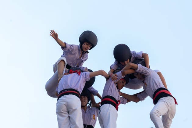 La Merce festival 2026, Placa Sant Jaume. Castellers day, 27 September. Barcelona, Catalunya. September. Barcelona, Catalunya. An enxaneta reaches the top of a human tower built by Castellers de Terrassa during the traditional La Merce festival celebrations, September 27, 2026, Placa Sant Jaume, Barcelona, Catalonia., Credit:Ivan Sanchez Jimenez Ivan Sanchez Avalon Copyright: xIvanxSanchezxJimenezx xIvanxSanchezx xAvalonx 1138667417