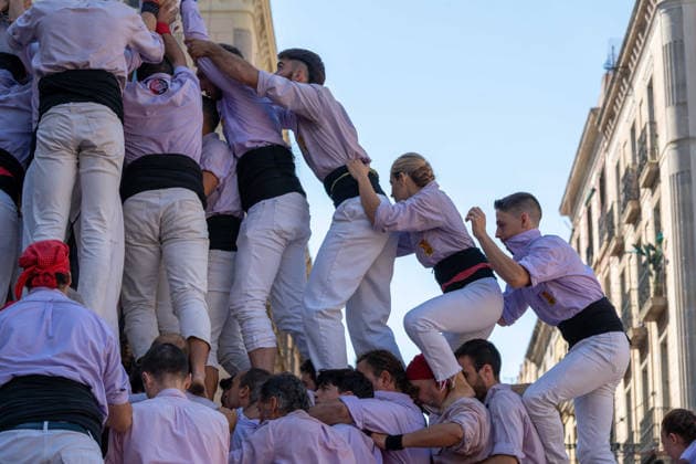 La Merce festival 2026, Placa Sant Jaume. Castellers day, 27 September. Barcelona, Catalunya. September. Barcelona, Catalunya. Members of Castellers de Terrassa during the human towers performance at the traditional La Merce festival celebrations, September 27, 2026, Placa Sant Jaume, Barcelona, Catalonia., Credit:Ivan Sanchez Jimenez Ivan Sanchez Avalon Copyright: xIvanxSanchezxJimenezx xIvanxSanchezx xAvalonx 1138668642