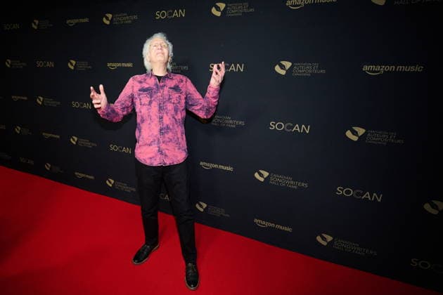 September 26, 2026, Toronto, On, Canada: Paul Dean of Loverboy walks the red carpet ahead of the Canadian Songwriters Hall of Fame induction ceremony in Toronto, on Saturday, Sept. 26, 2026. Toronto Canada  - ZUMAc35_ 20260926_zaf_c35_238 Copyright: xSammyxKoganx