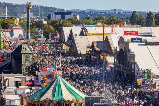 Festivities at the Cannstatter Waden. According to the organizers, the Cannstatter Volksfest is one of the most beautiful and largest folk festivals in the world. Around three million guests are expected again through October 11. September 27, 2026, Stuttgart, Baden-Württemberg, Germany