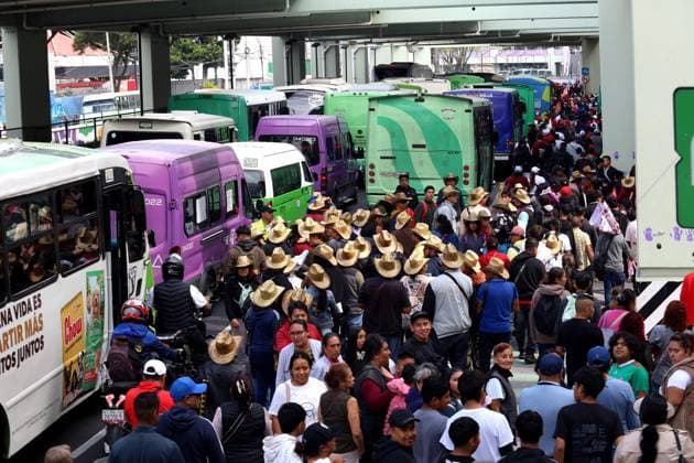 September 27, 2026: TO-45253- Ciudad de M& xe9;xico. 2026-09 -27. .People arrive during the accountability report of President Claudia Sheinbaum Pardo, in the Plaza de la Constituci& xf3;n in Mexico City. Alejandro God& xcd;nez Clasos.com.mx - ZUMAcs4_ 20260927_faa_cs4_002 Copyright: xAlejandroxGod& Xed;Nezx