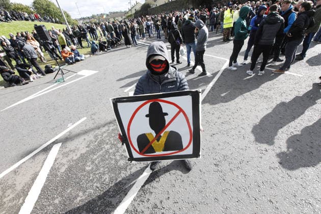 Protesters block Orange Order parade route in Portadown, Northern Ireland PORTADOWN, NORTHERN IRELAND - SEPTEMBER 27: A view of Garvaghy Road as protesters block the route of an Orange Order parade, delaying the march into Portadown town centre in Northern Ireland on September 27, 2026. Conor McCaughley Anadolu Portadown Northern Ireland. Editorial use only. Please get in touch for any other usage.  Copyright: x2026xAnadoluxConorxMcCaughleyx