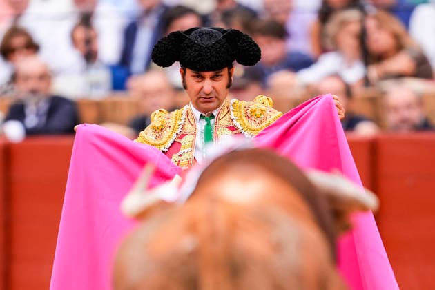 Fourth Regular Bullfight of the San Miguel Fair in Seville: Morante de la Puebla during the fourth regular bullfight of the San Miguel Fair at the Real Maestranza de Caballería On September 27, 2026, in Seville, Andalusia, Spain Morante de la Puebla, Daniel Luque, and Borja Jiménez fought bulls from the Garcigrande ranch during the fourth subscription bullfight of the San Miguel Fair on September 27, 2026, in Seville, Andalusia, Spain  Copyright: xJoaquinxCorcherox 7804618