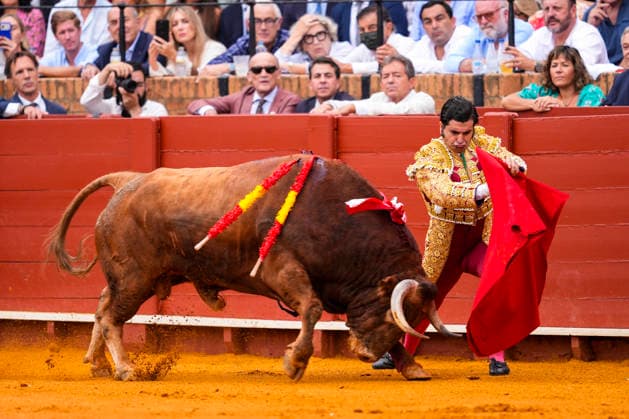 Fourth Regular Bullfight of the San Miguel Fair in Seville: Morante de la Puebla during the fourth regular bullfight of the San Miguel Fair at the Real Maestranza de Caballería On September 27, 2026, in Seville, Andalusia, Spain, Morante de la Puebla, Daniel Luque, and Borja Jiménez fought bulls from the Garcigrande ranch during the fourth subscription bullfight of the San Miguel Fair, September 27, 2026, in Seville, Andalusia, Spain  Copyright: xJoaquinxCorcherox 7804619