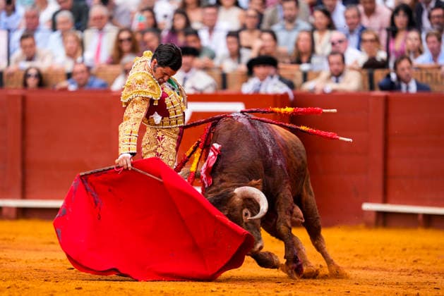 Fourth Regular Bullfight of the San Miguel Fair in Seville: Morante de la Puebla during the fourth regular bullfight of the San Miguel Fair at the Real Maestranza de Caballería On September 27, 2026, in Seville, Andalusia, Spain, Morante de la Puebla, Daniel Luque, and Borja Jiménez fought bulls from the Garcigrande ranch during the fourth subscription bullfight of the San Miguel Fair, September 27, 2026, in Seville, Andalusia, Spain  Copyright: xJoaquinxCorcherox 7804624