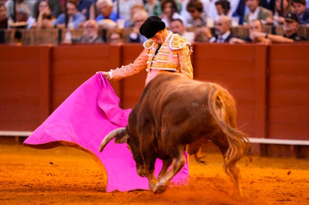 Fourth Regular Bullfight of the San Miguel Fair in Seville: Borja Jiménez during the fourth regular bullfight of the San Miguel Fair at the Real Maestranza de Caballería On September 27, 2026, in Seville, Andalusia, Spain Morante de la Puebla, Daniel Luque, and Borja Jiménez fought bulls from the Garcigrande ranch during the fourth subscription bullfight of the San Miguel Fair, September 27, 2026, in Seville, Andalusia, Spain  Copyright: xJoaquinxCorcherox 7804671