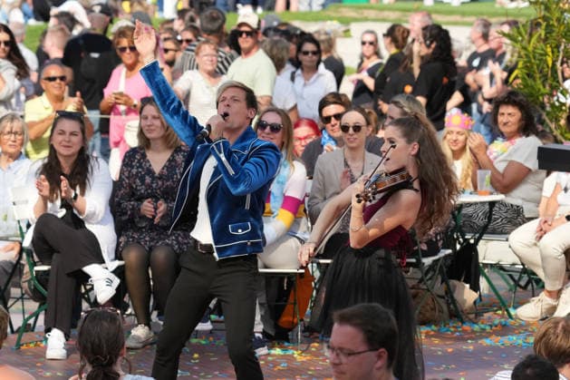 ZDF Fernsehgarten 2026: The Dark Tenor feat. violinist Nina Sofie at the ZDF Fernsehgarten, themed Season Finale, on September 27, 2026, in Mainz, Rhineland-Palatinate, ZDF Fernsehgarten