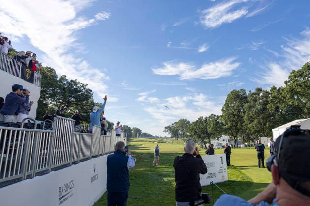 September 27, 2026, Medinah, Illinois, USA: Air Force One, carrying U.S. President DONALD TRUMP, flies over Medinah Country Club ahead of Trump s arrival in Chicago for the final day of the 2026 Presidents Cup in Medinah, Illinois, USA, on September 27, 2026. Medinah USA - ZUMAj302 20260927_znp_j302_011 Copyright: xBrettxJohnsenx