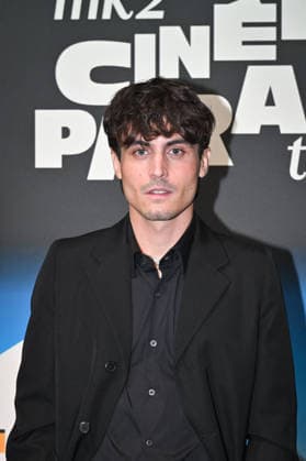 Preview of the film Le Fantome de lOpera in Paris FA Julien De Saint-Jean poses for a photo-call for the film Le Fantome de l’Opera at MK2 Cinema Paradiso at the Eiffel Tower in Paris, on September 27, 2026. Photo by Firas Abdullah ABACAPRESS.COM Paris Ile-de-France France  Copyright: xAbdullahxFiras ABACAx
