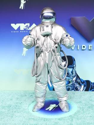 2026 MTV Video Music Awards Moonperson at the 2026 MTV Video Music Awards held at Peacock Theater at L.A. Live on September 27, 2026 in Los Angeles, California, United States. Los Angeles California United States Copyright: xXavierxCollin ImagexPressxAgencyx