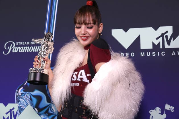 2026 MTV Video Music Awards (VMAs) - Press Room LISA, winner of the Best Pop award for Dream feat. Kentaro Sakaguchi, poses in the press room during the 2026 MTV Video Music Awards (VMAs) at Peacock Theater on September 27, 2026 in Los Angeles, California. Los Angeles Peacock Theater California United States Copyright: ximageSPACEx