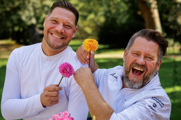 September 27, 2026, Düsseldorf Robin Pietsch and Mike Süsser at the Lido Malkasten on the sidelines of a Chefs in Town Düsseldorf event at the Lido in the Malkasten, Jacobistraße, North Rhine-Westphalia, Germany