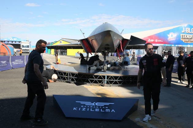 TEKNOFEST Southeast in Turkiye s Sanliurfa SANLIURFA, TURKIYE - SEPTEMBER 29 : Final preparations are underway at the Sanliurfa GAP Airport for the world s largest aviation, space, and technology festival, TEKNOFEST, which will open its doors to visitors tomorrow under the name TEKNOFEST Southeast for its 15th edition across an area of approximately 191,000 square meters in Sanliurfa, Türkiye on September 29, 2026 Rauf Maltas Anadolu Sanliurfa Turkey. Editorial use only. Please get in touch for any other usage.  Copyright: x2026xAnadoluxRaufxMaltasx