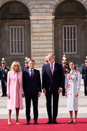 29-09-2026 Madrid Queen Letizia and King Felipe with Emmanuel Macron and Brigitte Macron during the official welcome at the royal palace in Madrid on the 1st day of the 2 day statevisit to Spain. No Spain  Copyright: xPPEx